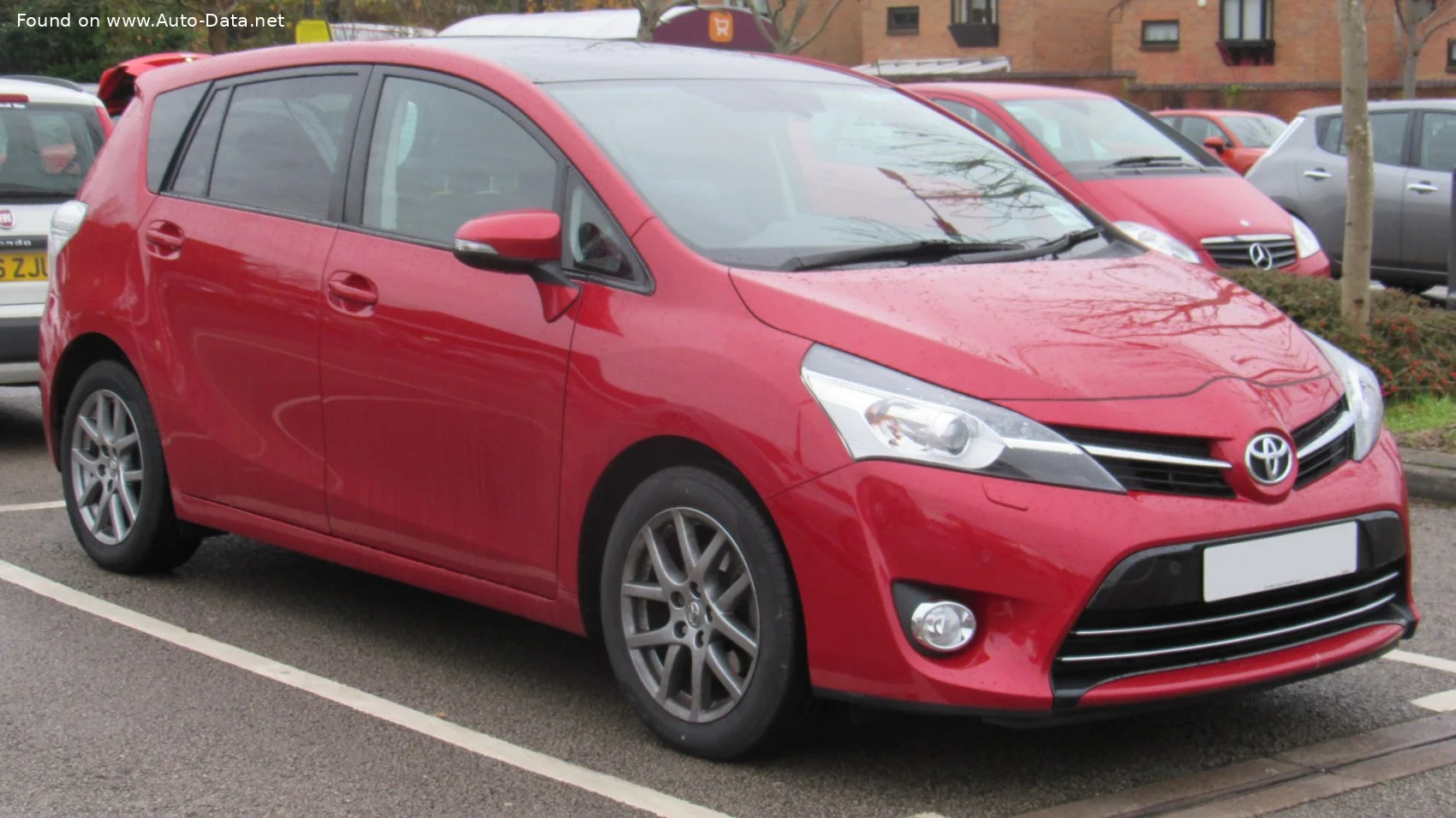 Toyota Verso 1.6 D-4D (112 Hp)2014 - 2018 - 1