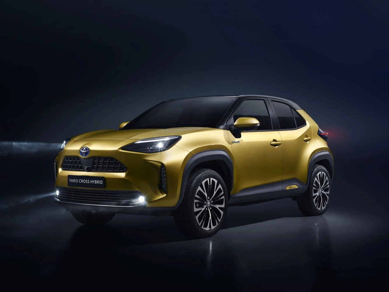 Toyota Yaris Cross 1.5 (116 Hp) Hybrid ECVT2020 - - 1