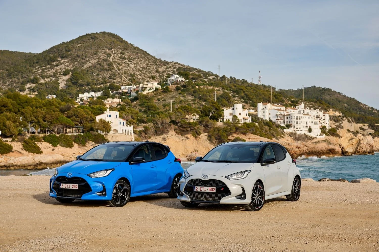 Toyota Yaris 1.5 (116 Hp) Full Hybrid e-CVT2024 - thumbnail 7