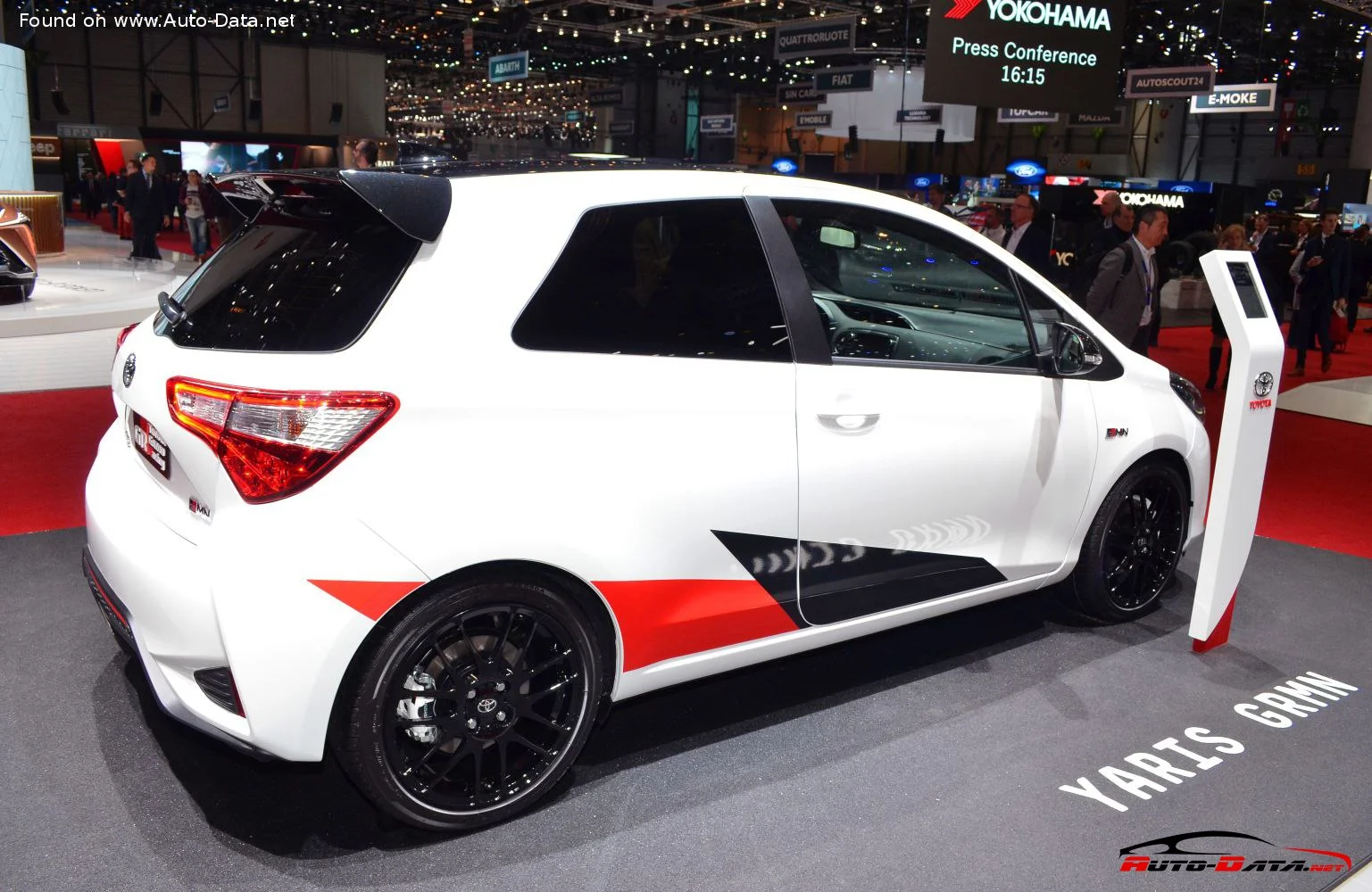 Toyota Yaris 1.0 VVT-i (69 Hp)2017 - 2018 thumbnail 6
