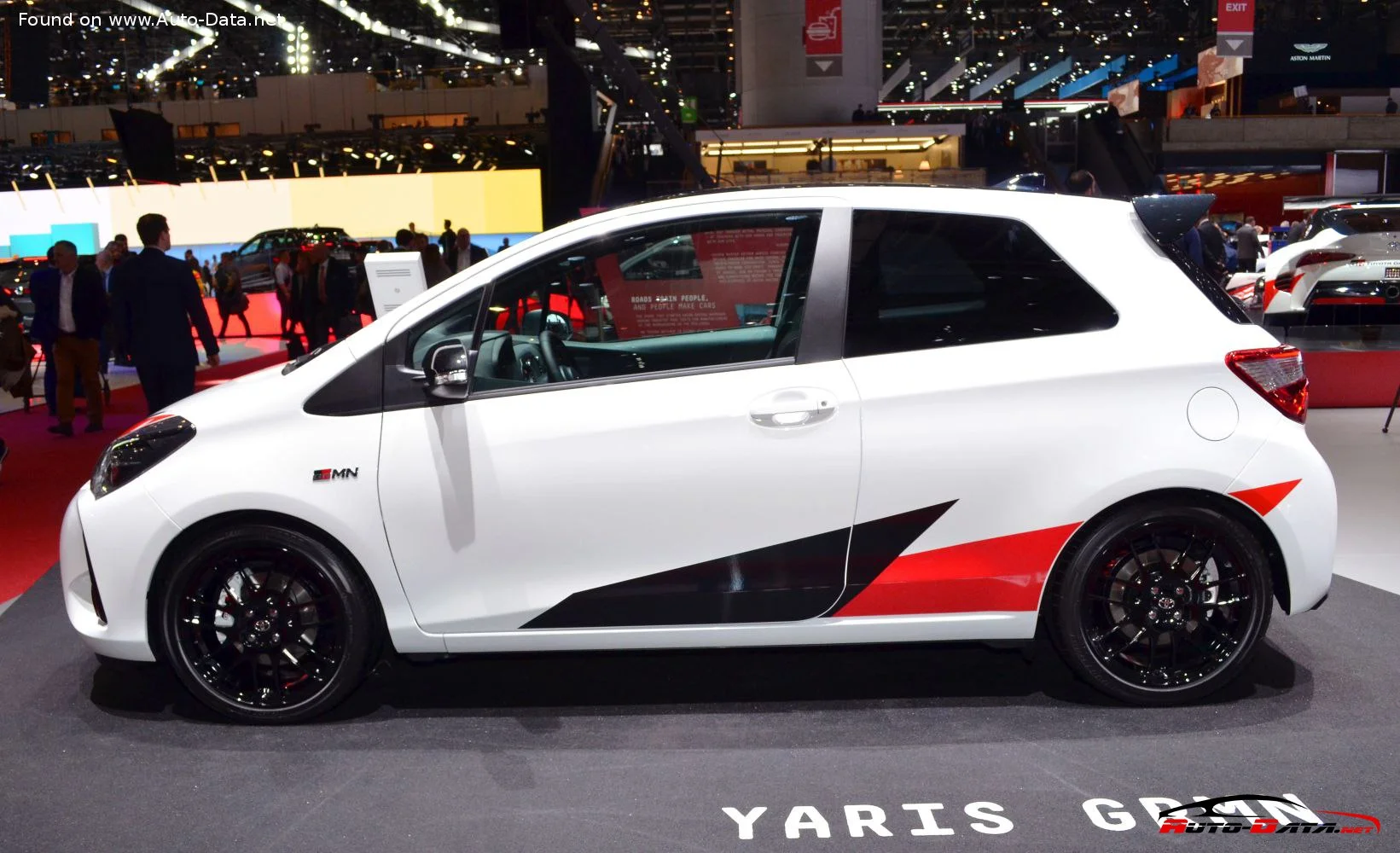 Toyota Yaris 1.0 VVT-i (69 Hp)2017 - 2018 thumbnail 7