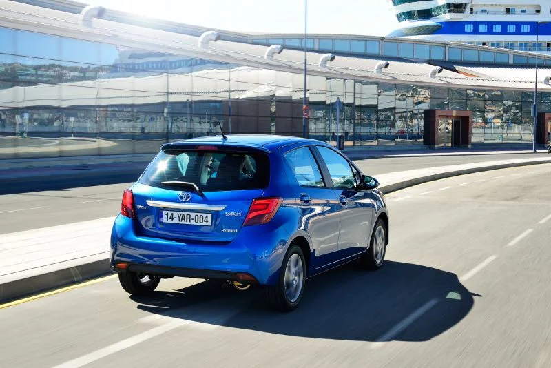Toyota Yaris 1.0 VVT-i (69 Hp)2014 - 2017 thumbnail 2