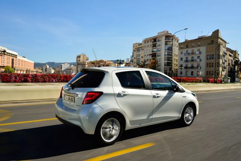 Toyota Yaris 1.0 VVT-i (69 Hp)2014 - 2017 thumbnail 12