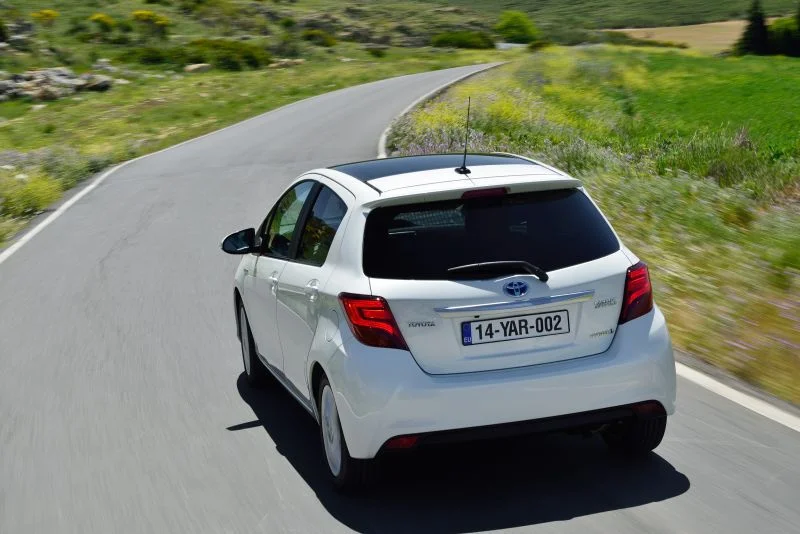 Toyota Yaris 1.0 VVT-i (69 Hp)2014 - 2017 thumbnail 18