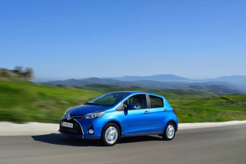 Toyota Yaris 1.0 VVT-i (69 Hp)2014 - 2017 thumbnail 6