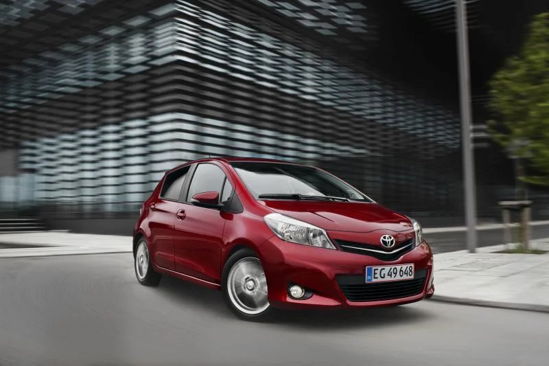 Toyota Yaris 1.0 VVT-i (69 Hp)2011 - 2014 thumbnail 10