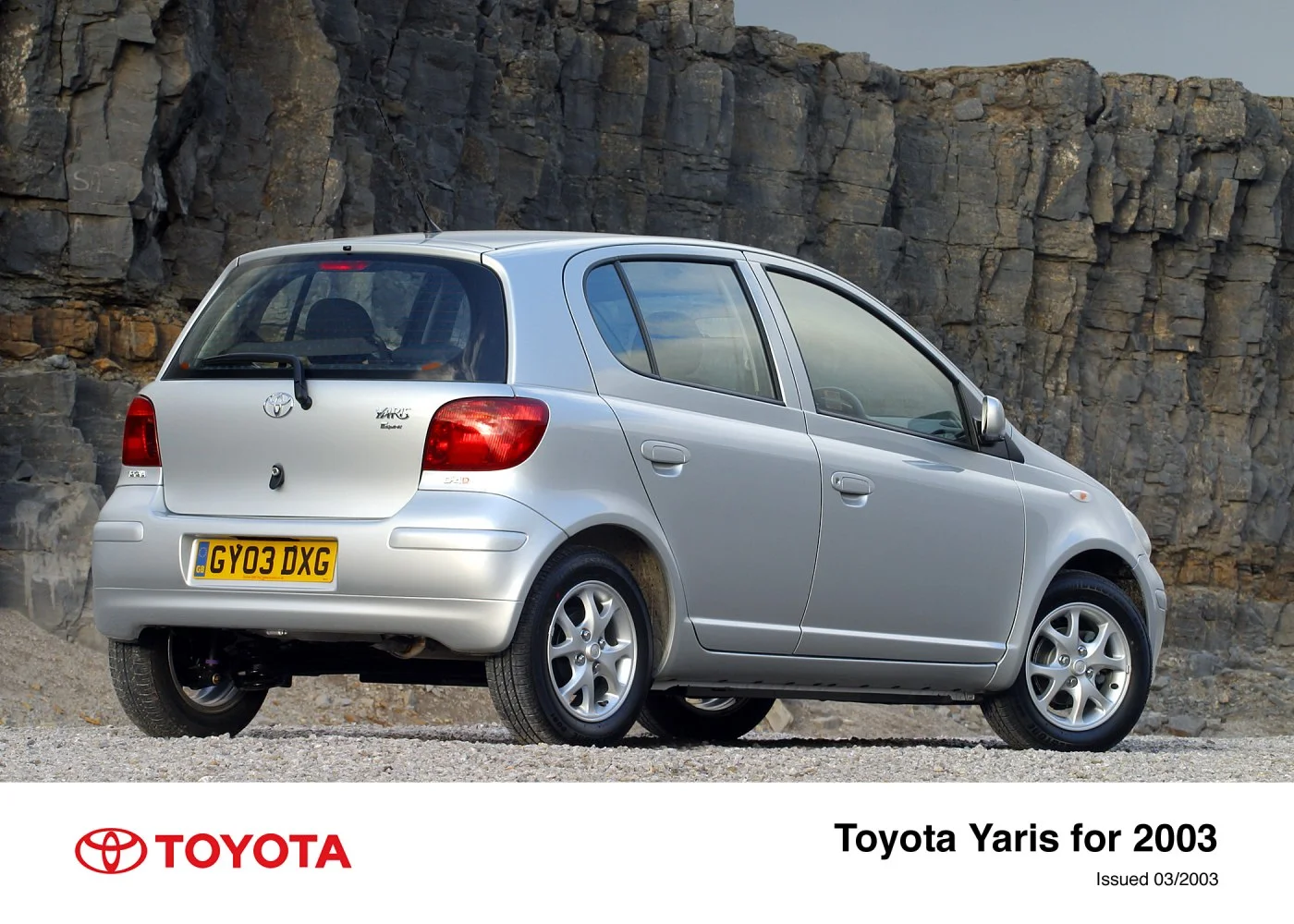 Toyota Yaris 1.0 VVT-i (65 Hp)2003 - 2005 thumbnail 3