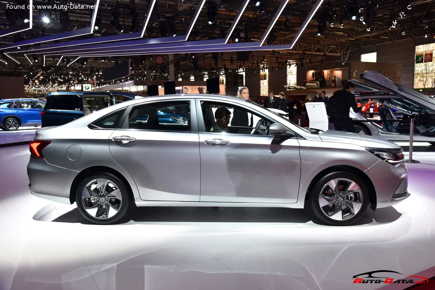 Trumpchi GA4 1.3T (137 Hp)2018 - thumbnail 2