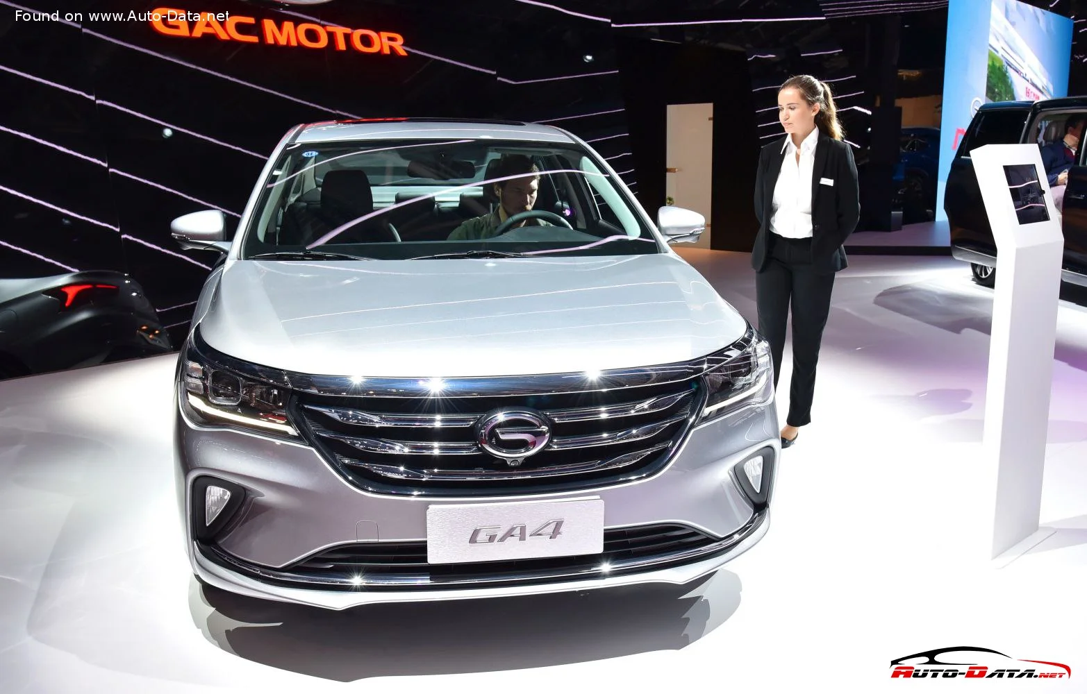 Trumpchi GA4 1.3T (137 Hp)2018 - thumbnail 3
