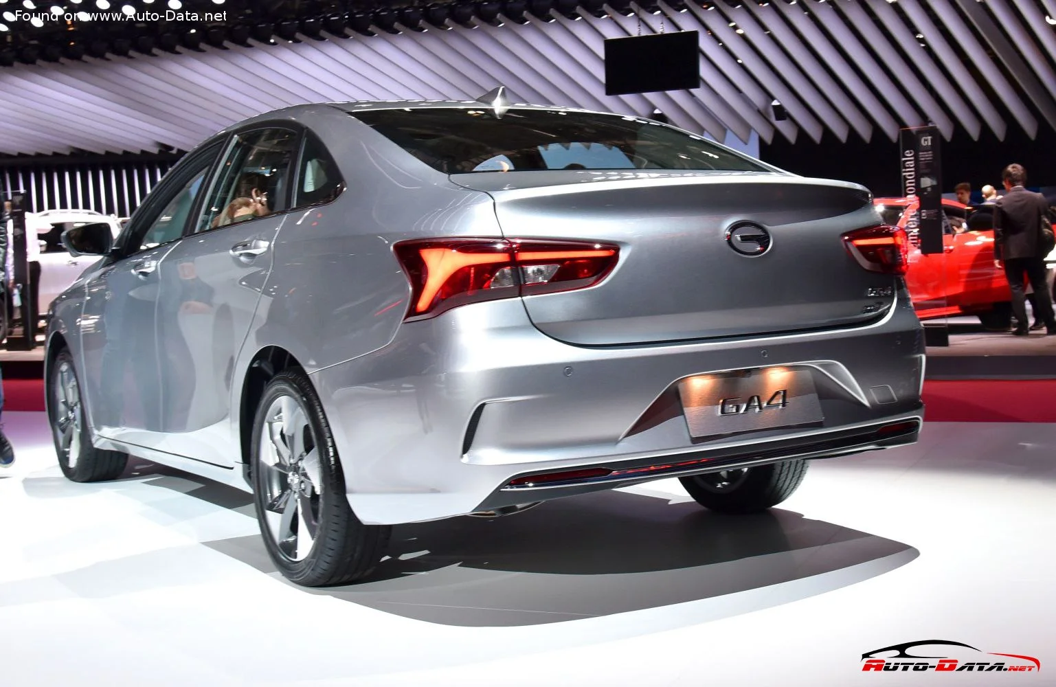Trumpchi GA4 1.3T (137 Hp)2018 - thumbnail 4