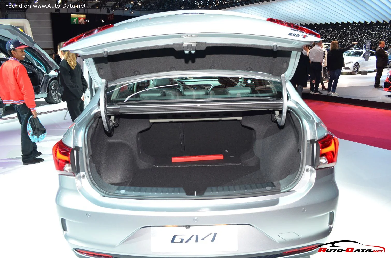 Trumpchi GA4 1.3T (137 Hp)2018 - thumbnail 8