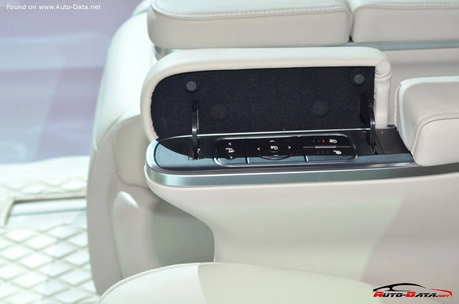 Trumpchi GM8/M8 320T (201 Hp) Automatic2017 - 2020 thumbnail 11