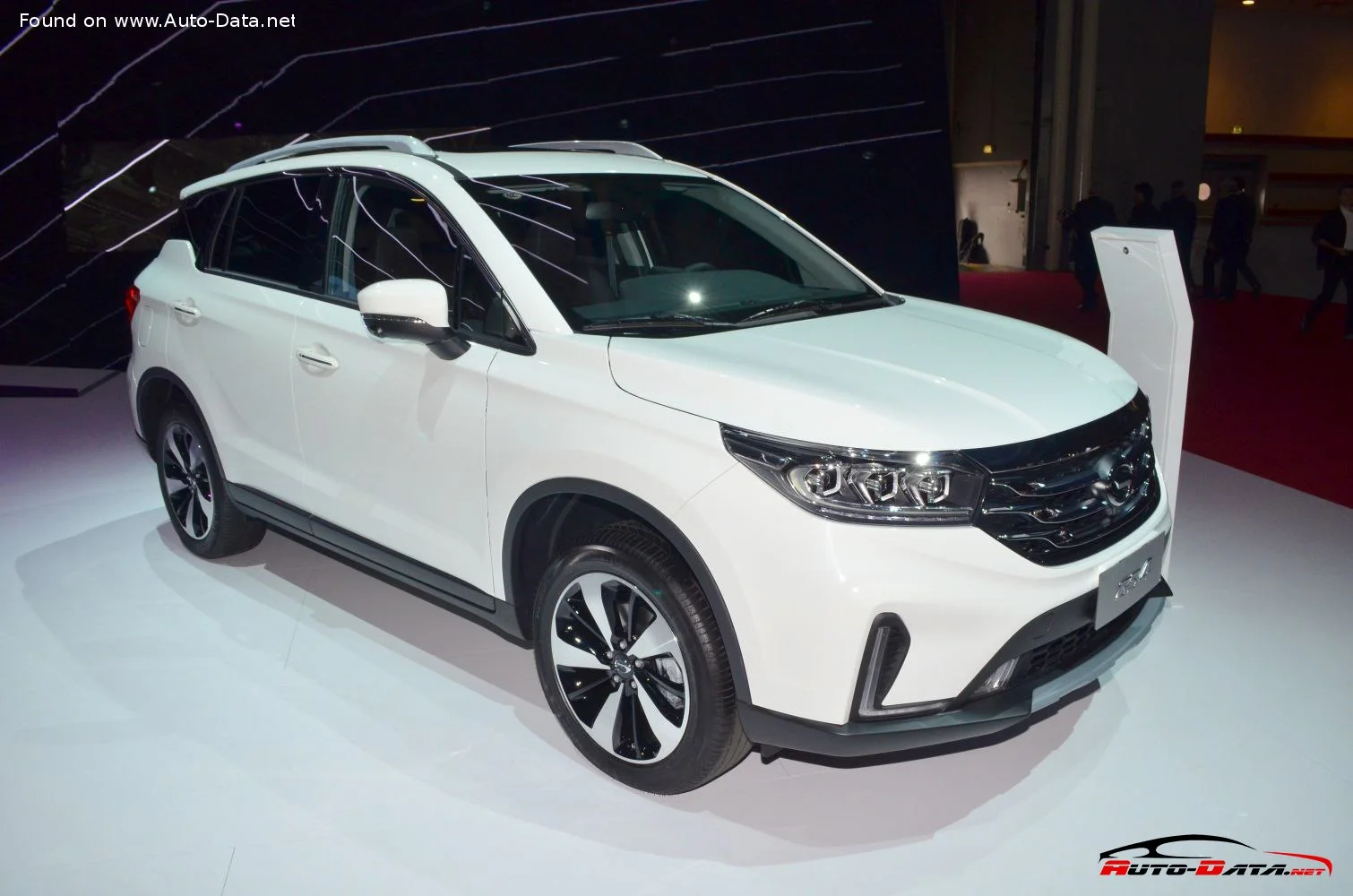 Trumpchi GS4 200T (137 Hp)2015 - - 1