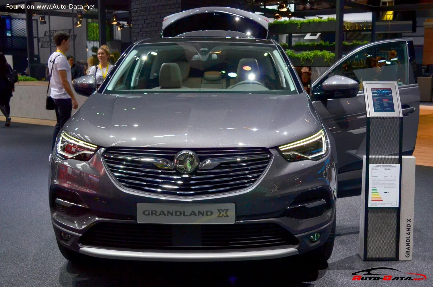 Vauxhall Grandland 1.2 Turbo (130 Hp)2017 - 2018 thumbnail 3