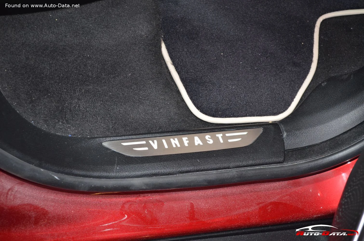 VinFast LUX SA 2.0 (228 Hp) Automatic2019 - thumbnail 16