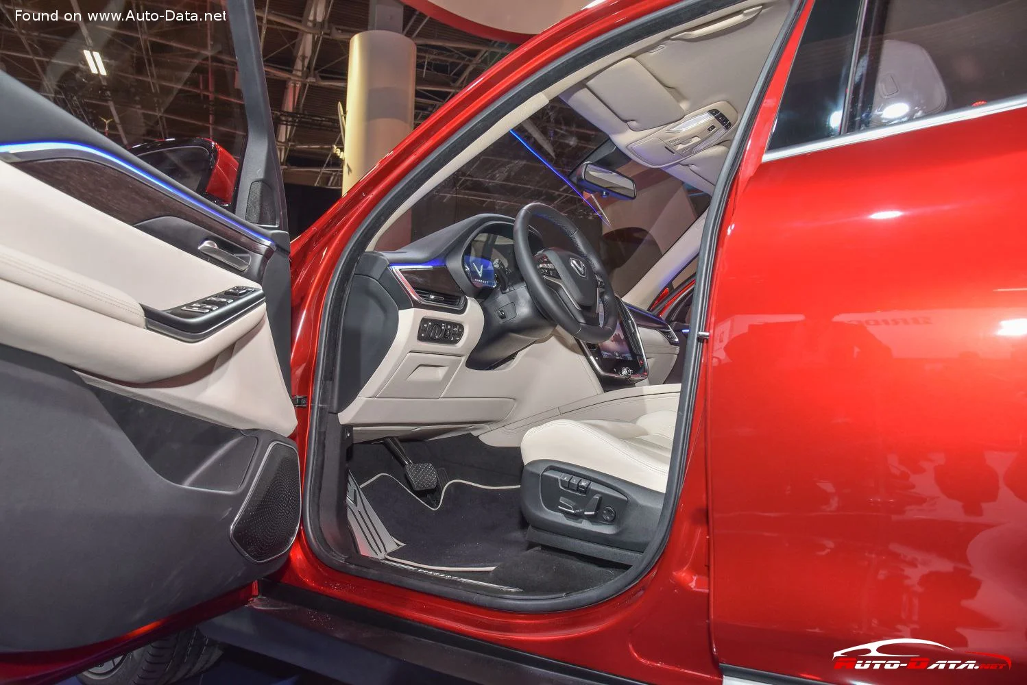 VinFast LUX SA 2.0 (228 Hp) Automatic2019 - thumbnail 8