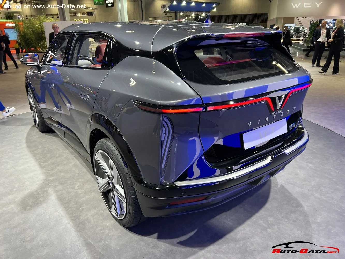 VinFast VF 7 75.3 kWh (204 Hp) Electric2022 - thumbnail 5