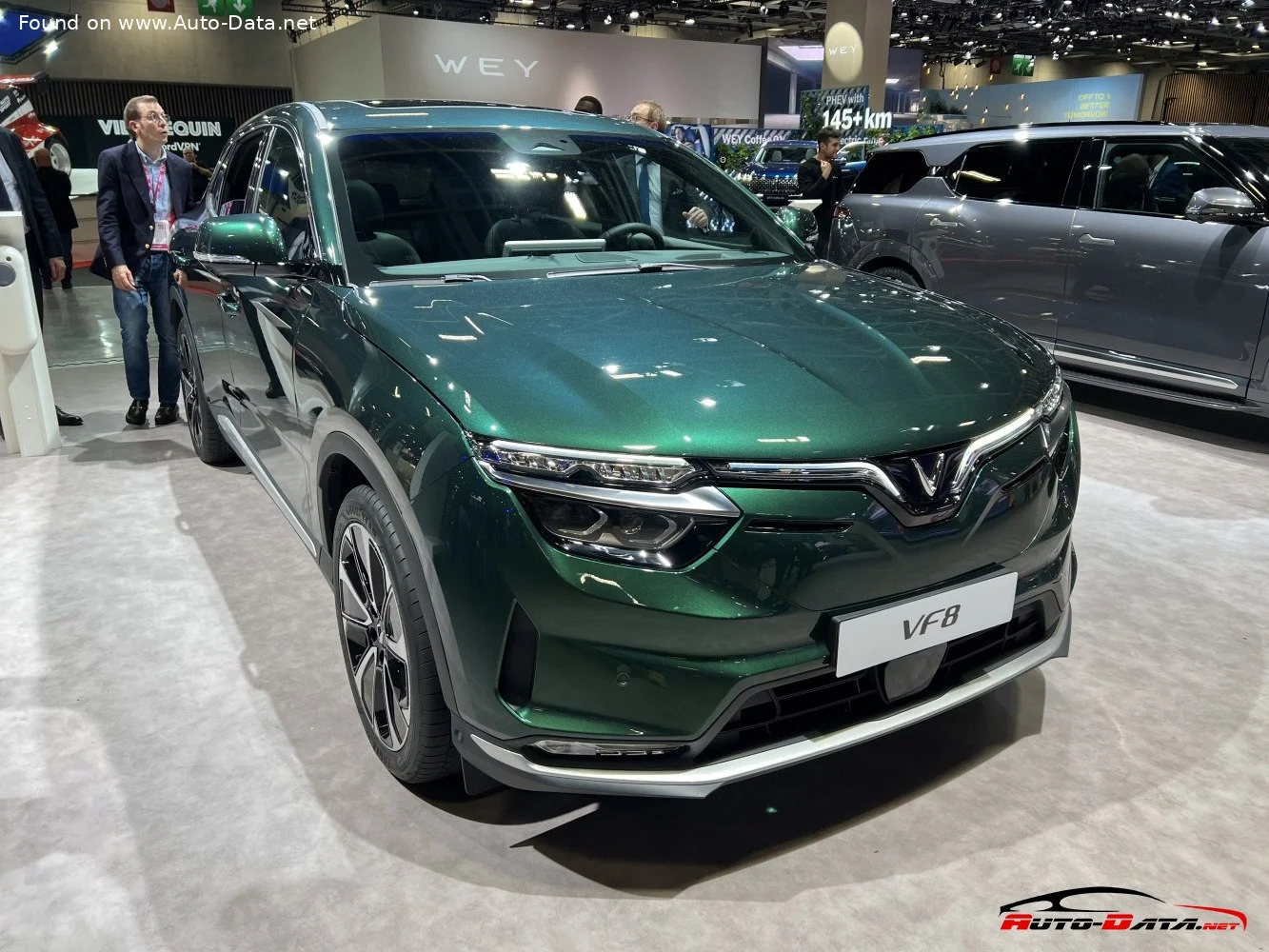 VinFast VF 8 Enhanced Range 87.7 kWh (348 Hp) BEV AWD2022 - thumbnail 8
