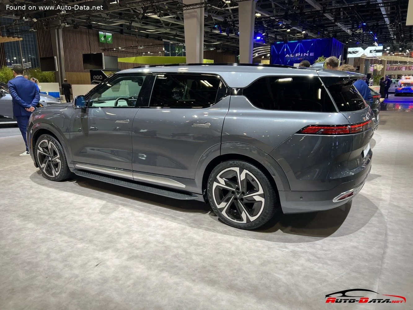 VinFast VF 9 Enhanced Range 123 kWh (402 Hp) BEV AWD2021 - thumbnail 6