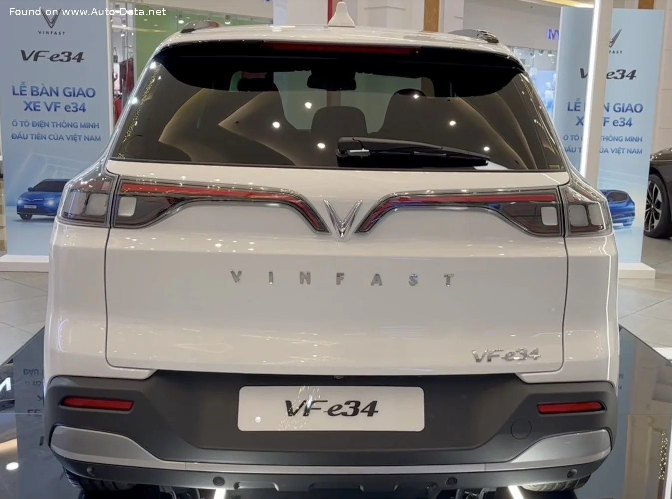 VinFast VF e34 42 kWh (150 Hp) BEV2021 - thumbnail 2