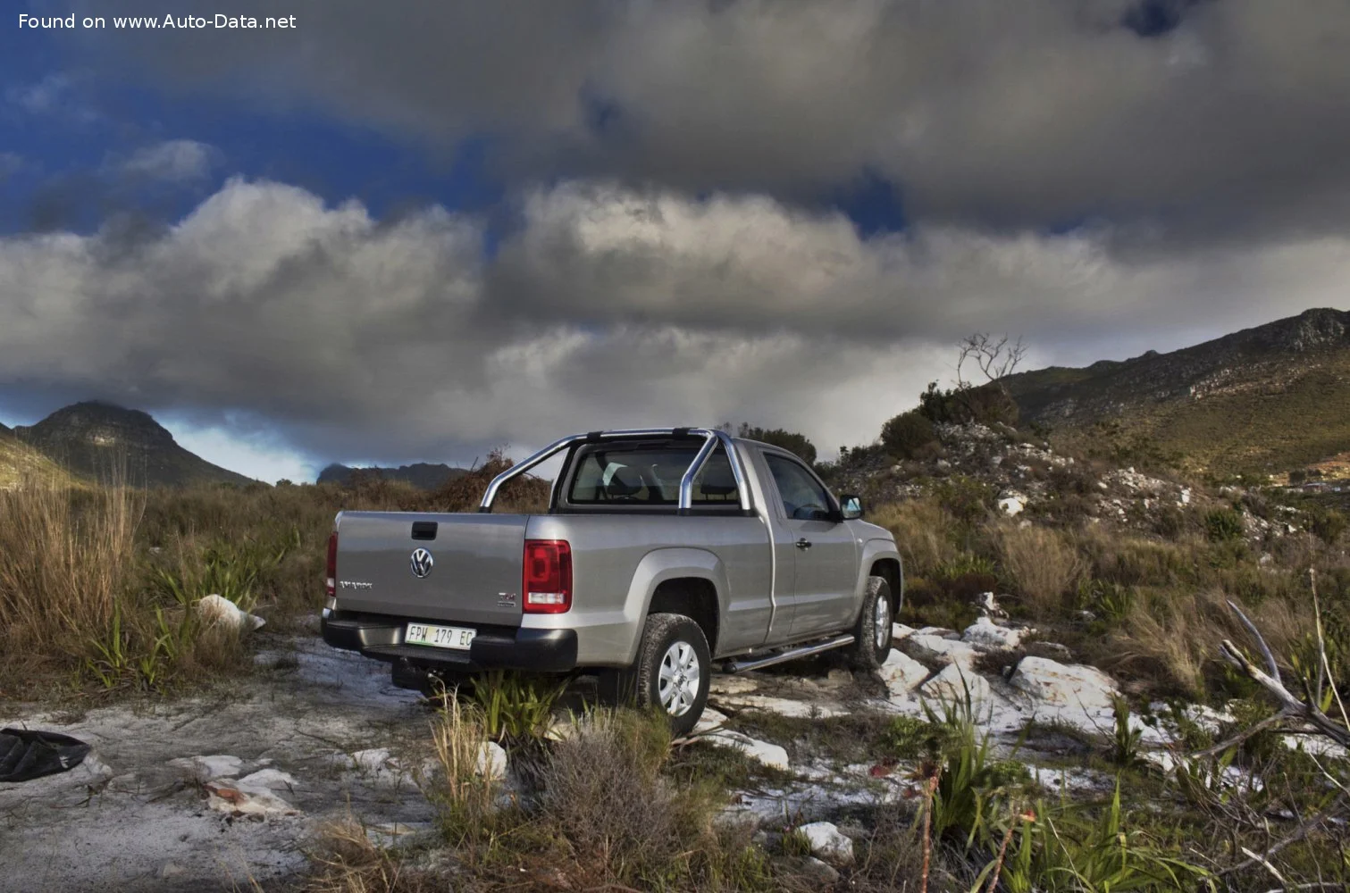 Volkswagen Amarok 2.0 TDI (140 Hp)2010 - 2016 thumbnail 2