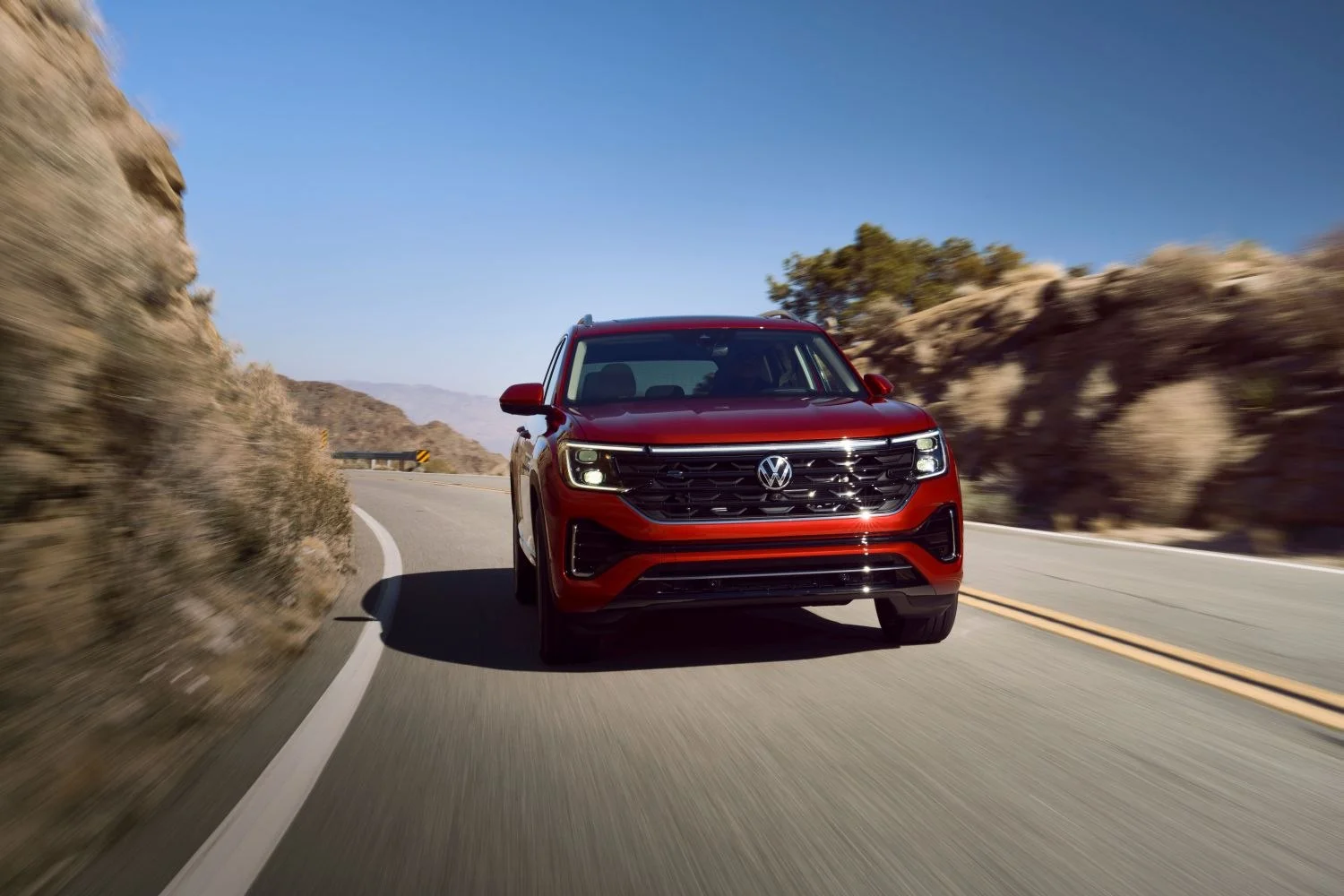 Volkswagen Atlas 2.0 TSI (269 Hp) 4MOTION Tiptronic2023 - thumbnail 4