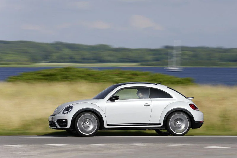 Volkswagen Beetle 1.2 TSI (105 Hp)2016 - 2018 thumbnail 3