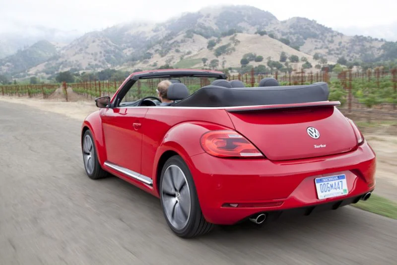 Volkswagen Beetle 1.2 TSI (105 Hp)2012 - 2016 thumbnail 2