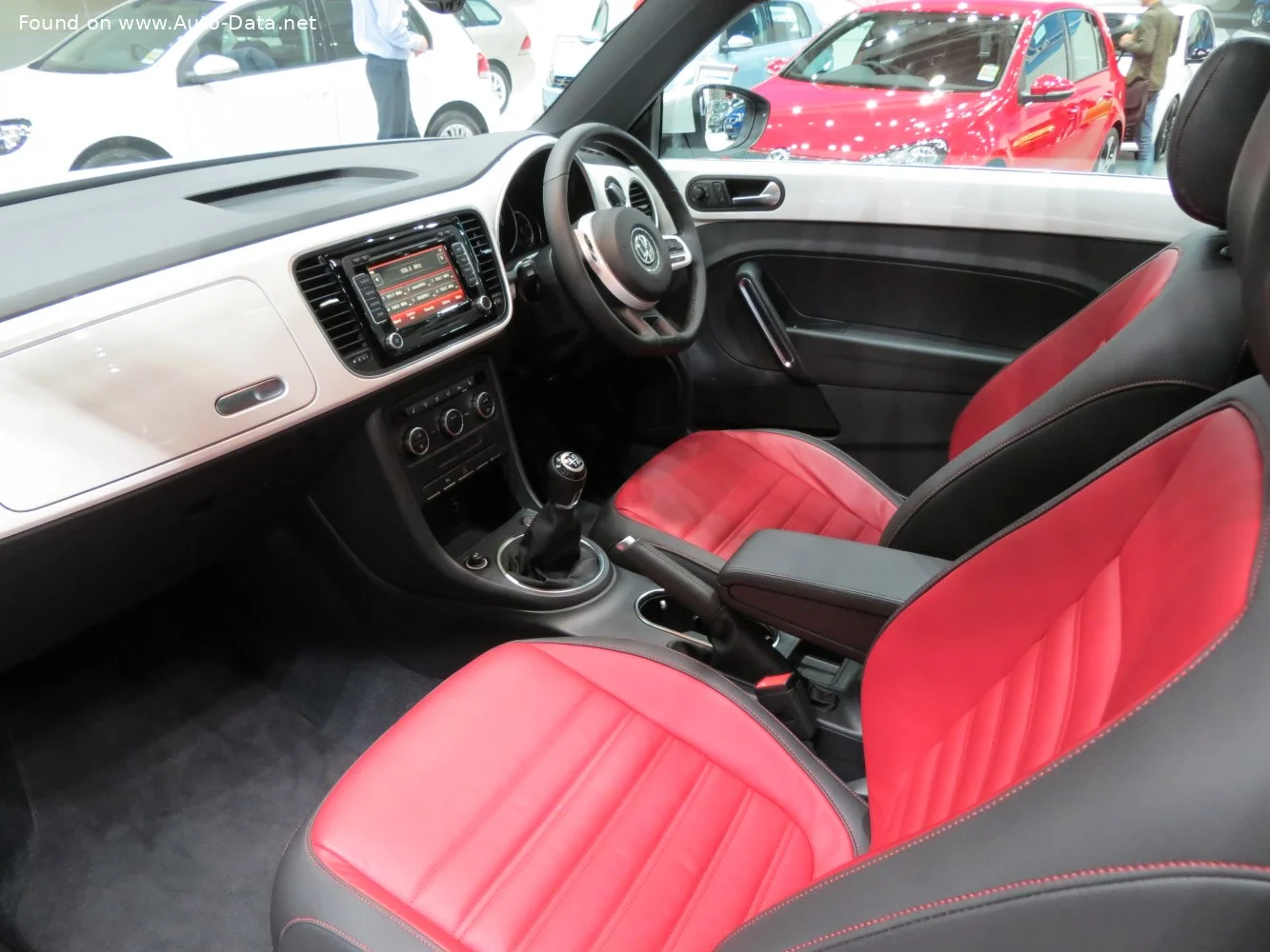 Volkswagen Beetle 1.2 TSI (105 Hp)2011 - 2014 thumbnail 3