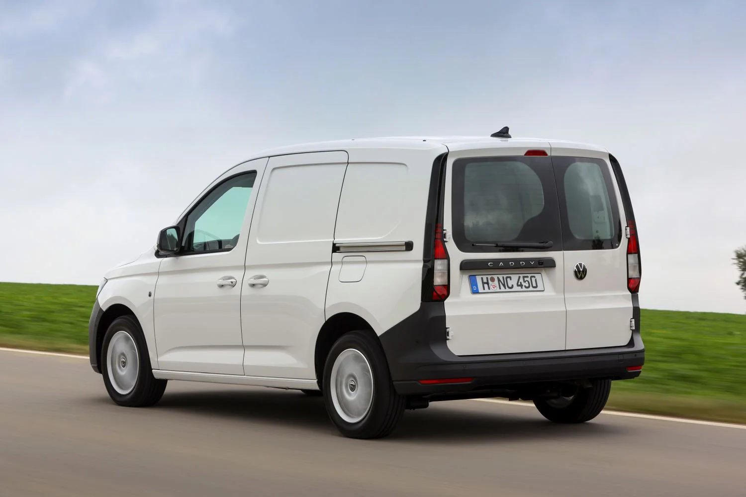 Volkswagen Caddy 1.5 TSI (114 Hp)2020 - 2024 thumbnail 3