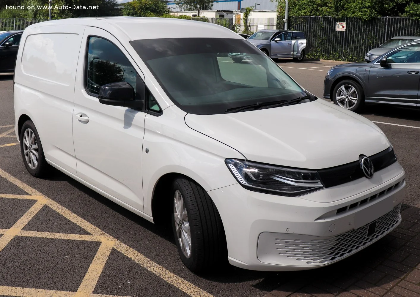 Volkswagen Caddy 1.5 TSI (114 Hp)2020 - 2024 thumbnail 8