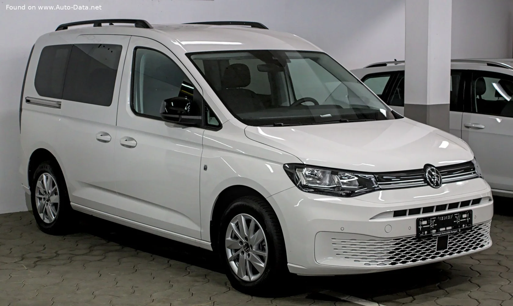 Volkswagen Caddy 1.5 TSI (114 Hp)2020 - 2024 thumbnail 4