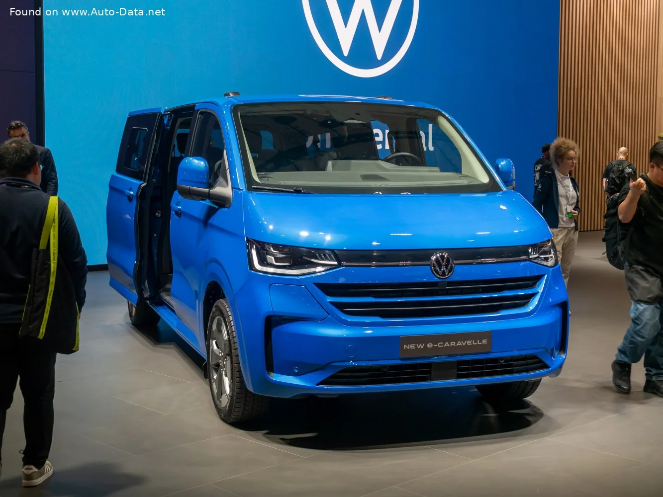 Volkswagen Caravelle 2.0 TDI (110 Hp)2024 - thumbnail 2