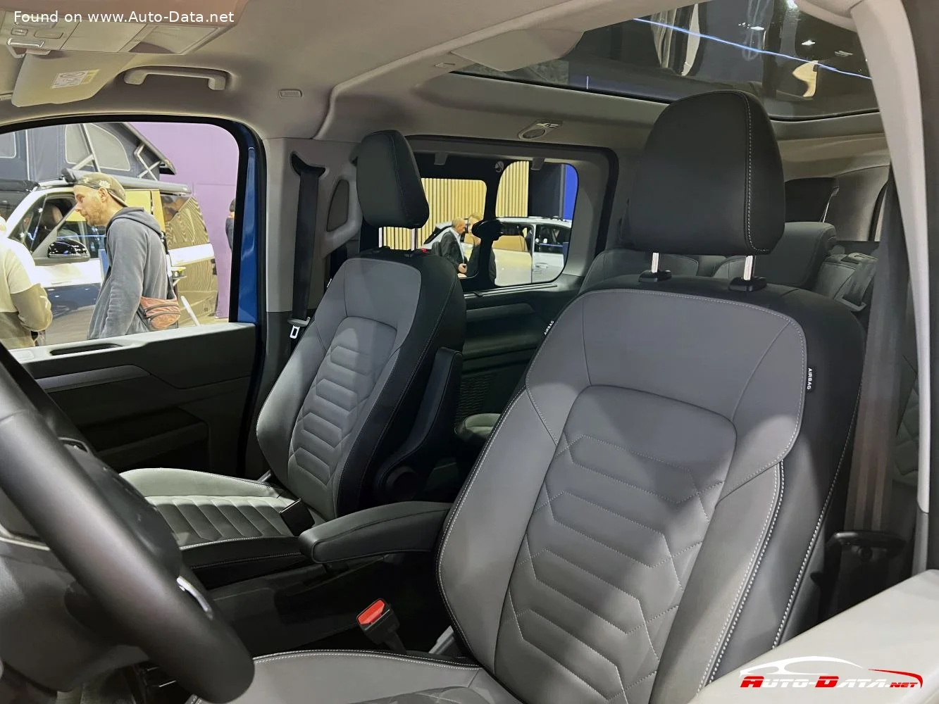 Volkswagen Caravelle 2.0 TDI (110 Hp)2024 - thumbnail 12