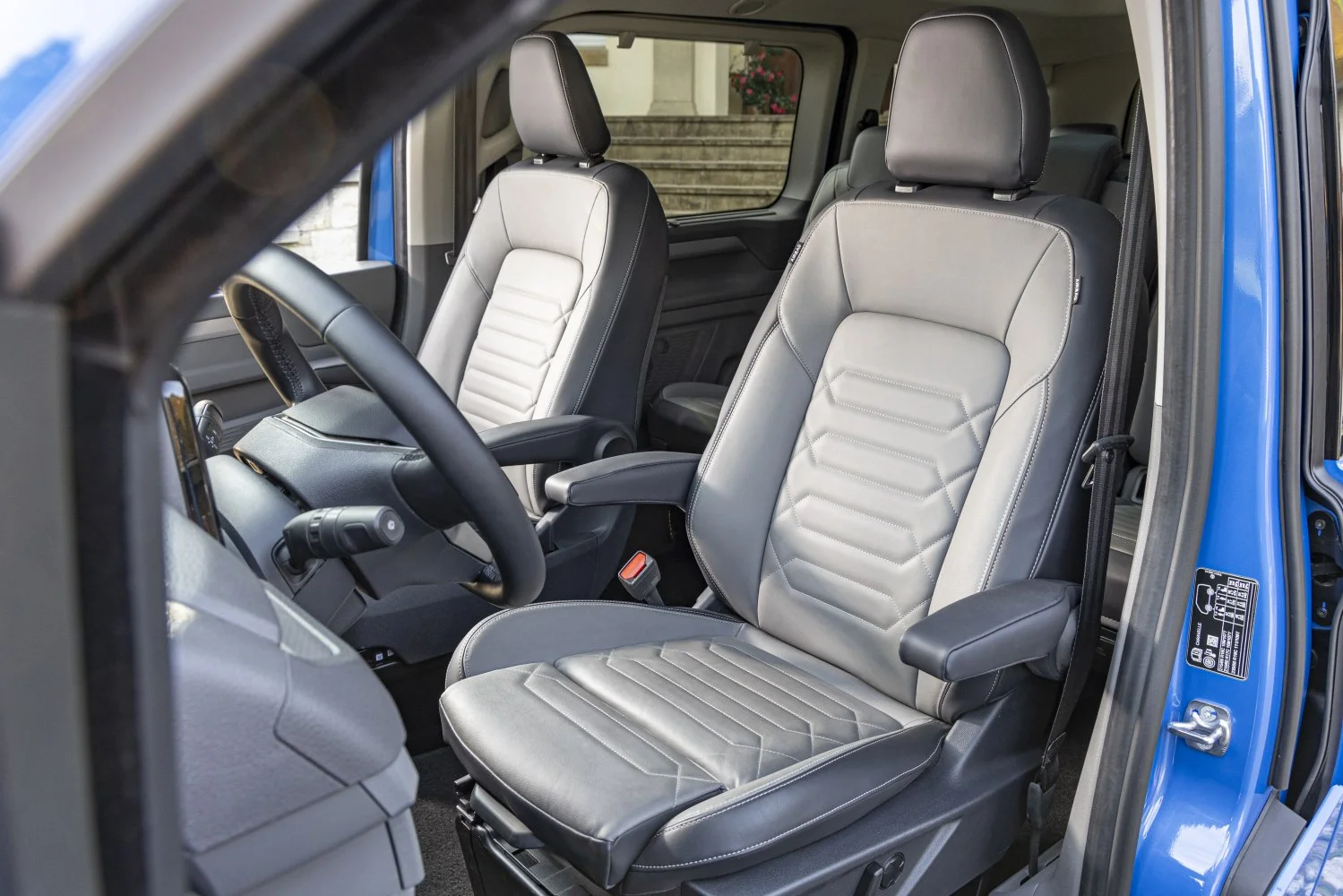 Volkswagen Caravelle 2.0 TDI (110 Hp)2024 - thumbnail 16