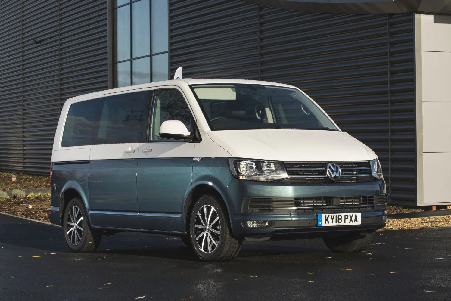 Volkswagen Caravelle 2.0 TDI (102 Hp)2015 - 2019 thumbnail 3