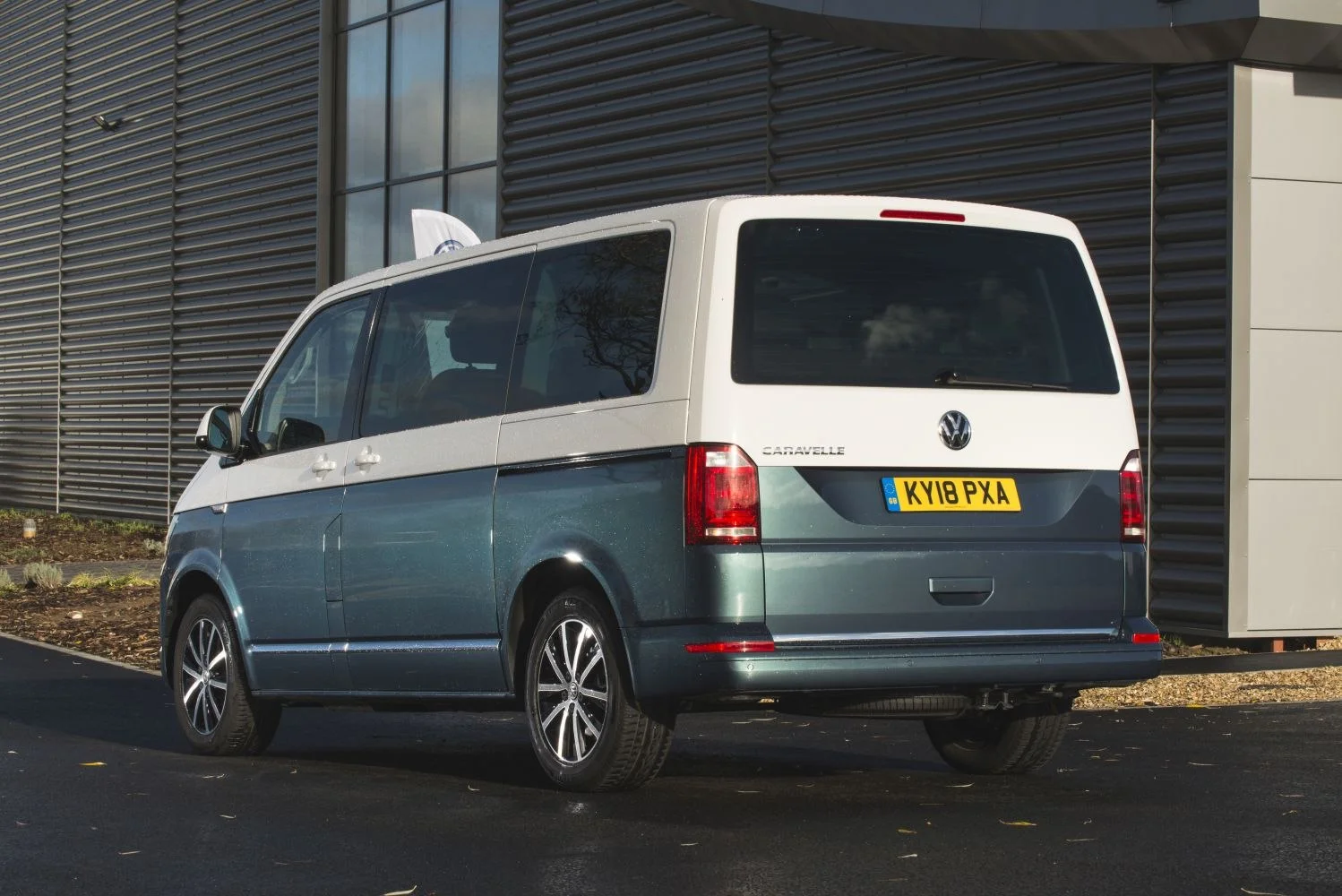 Volkswagen Caravelle 2.0 TDI (102 Hp)2015 - 2019 thumbnail 4