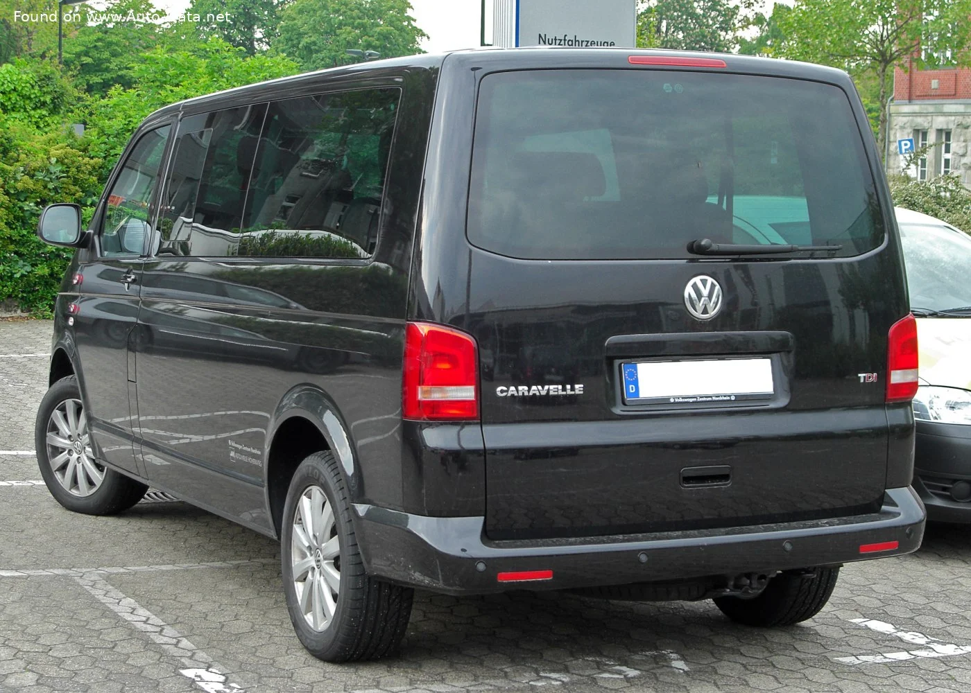 Volkswagen Caravelle 2.0 (116 Hp)2009 - 2013 thumbnail 17
