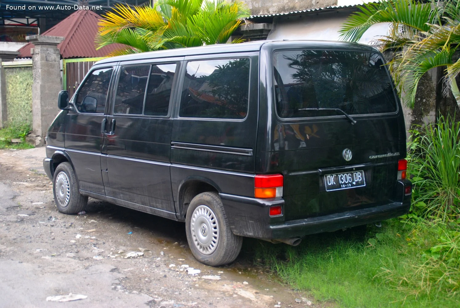 Volkswagen Caravelle 1.9 TD (68 Hp)1996 - 2003 thumbnail 6