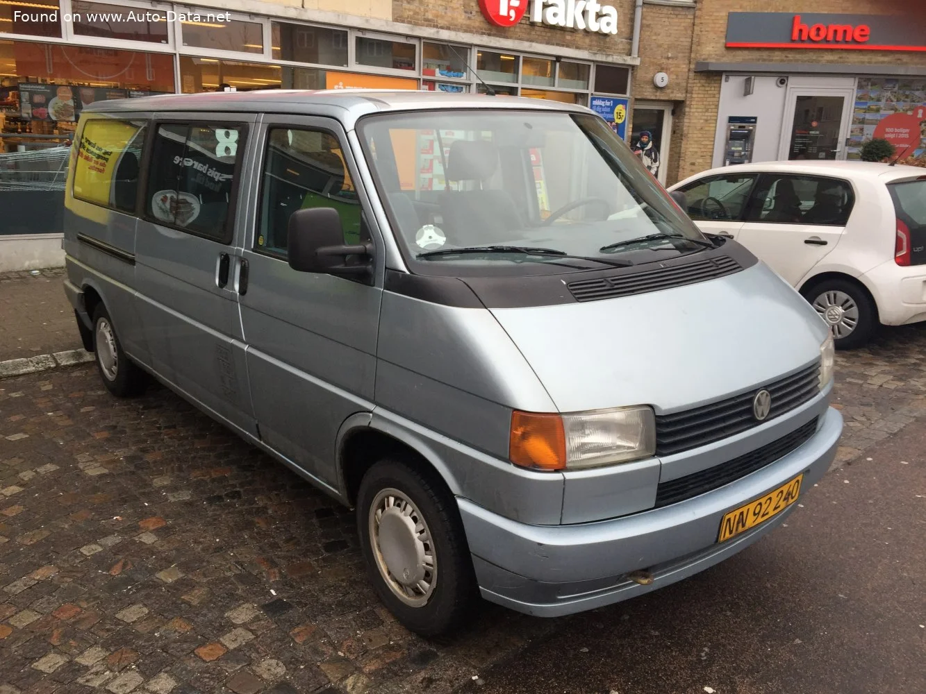 Volkswagen Caravelle Volkswagen Caravelle (T4) Long