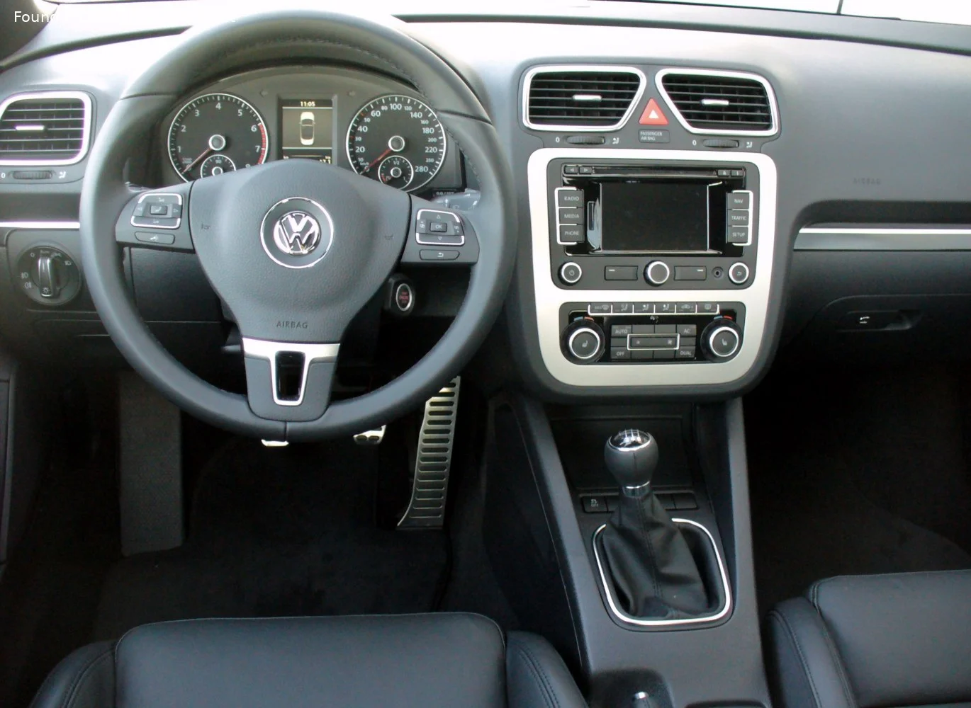 Volkswagen Eos 1.4 TSI (122 Hp)2010 - 2015 thumbnail 5