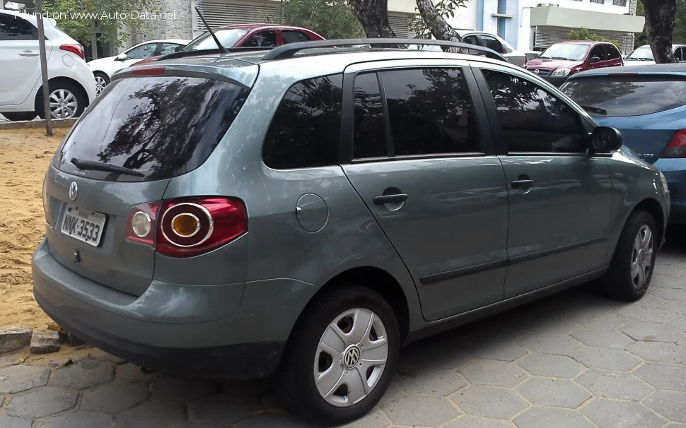 Volkswagen Fox 1.6 (101 Hp)2015 - thumbnail 2