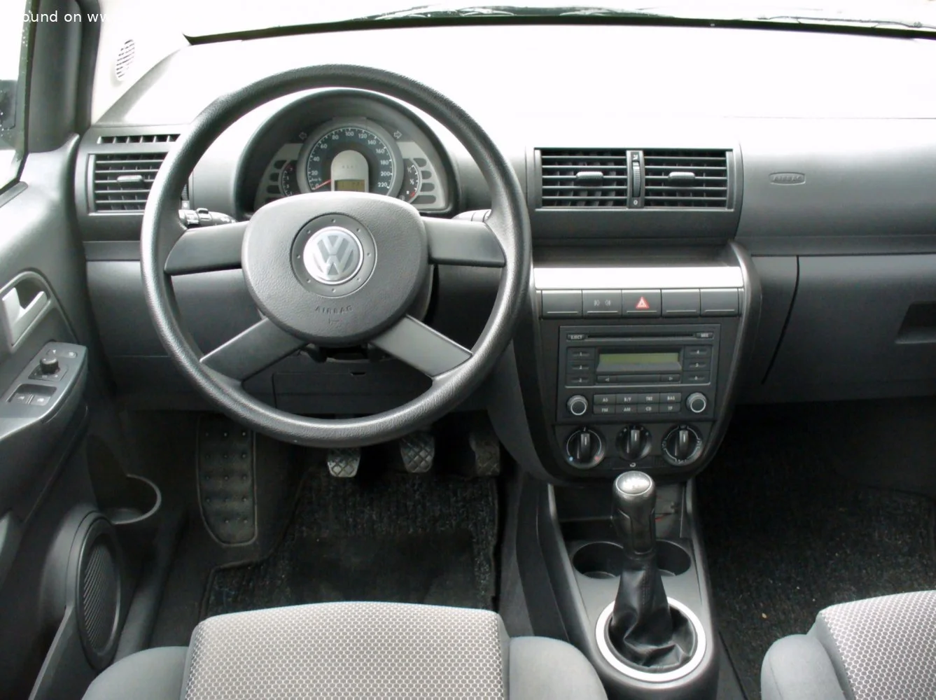 Volkswagen Fox 1.2 i (55 Hp)2005 - 2011 thumbnail 5