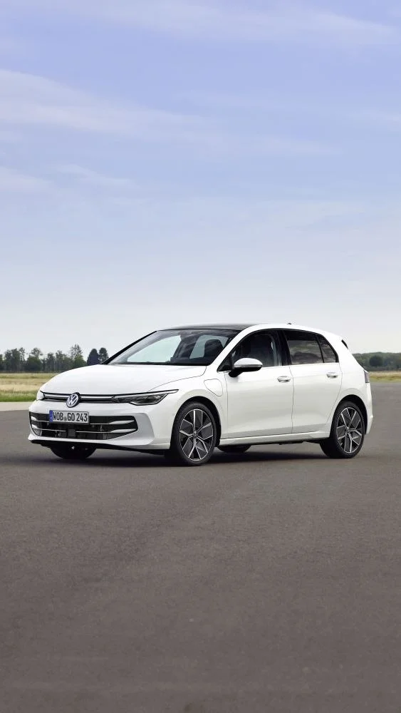 Volkswagen Golf 1.5 eTSI (116 Hp) Mild Hybrid DSG2024 - thumbnail 2