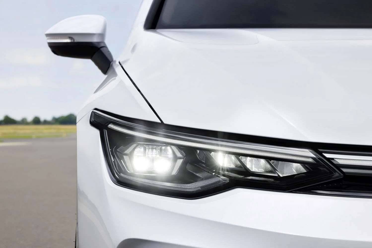 Volkswagen Golf 1.5 eTSI (116 Hp) Mild Hybrid DSG2024 - thumbnail 12