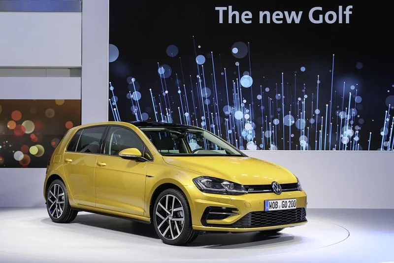 Volkswagen Golf 1.0 TSI (110 Hp)2017 - 2019 thumbnail 14