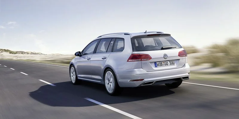 Volkswagen Golf 1.0 TSI (110 Hp)2017 - 2019 thumbnail 2