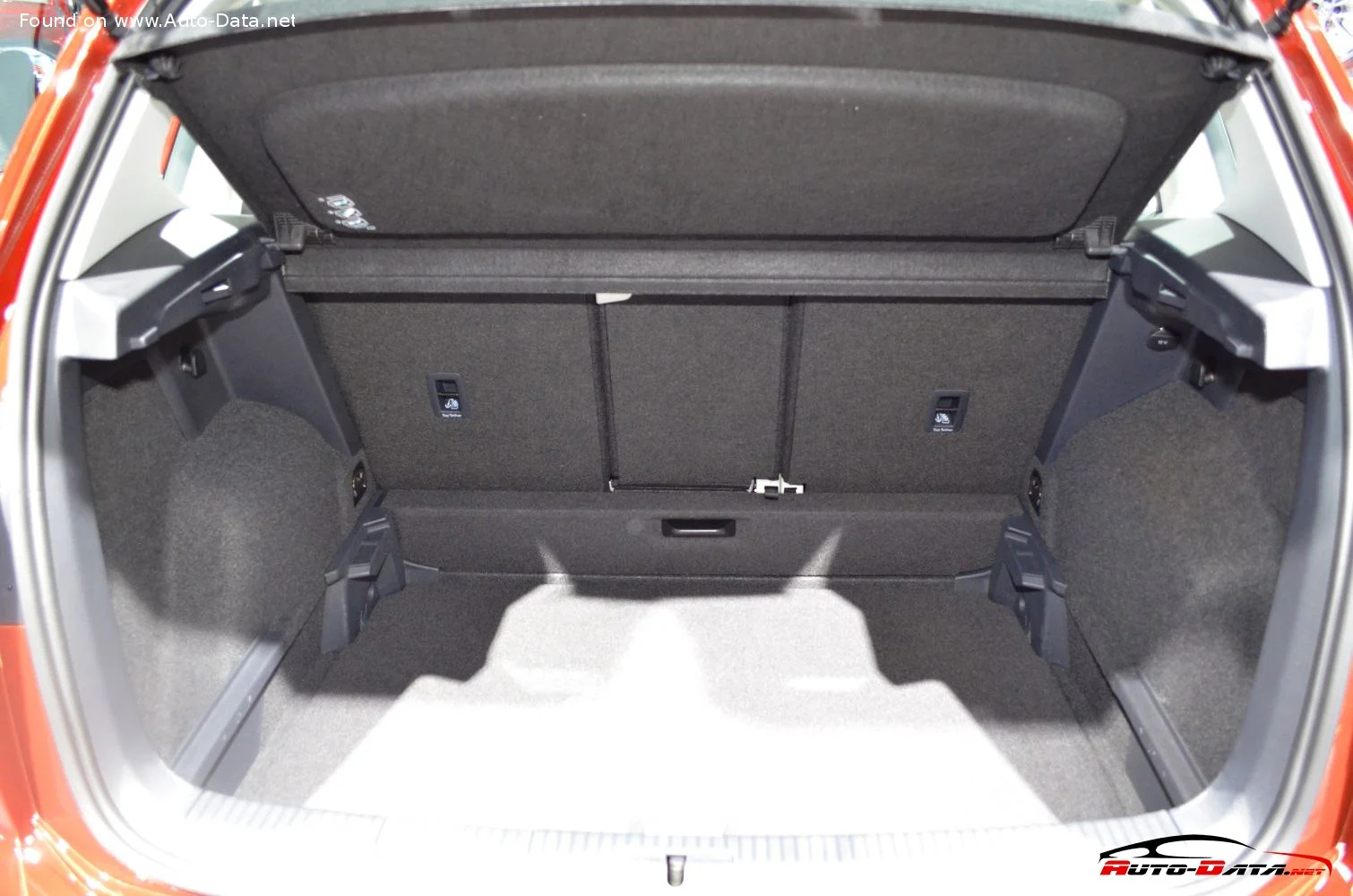 Volkswagen Golf 1.0 TSI (110 Hp)2017 - 2019 thumbnail 16