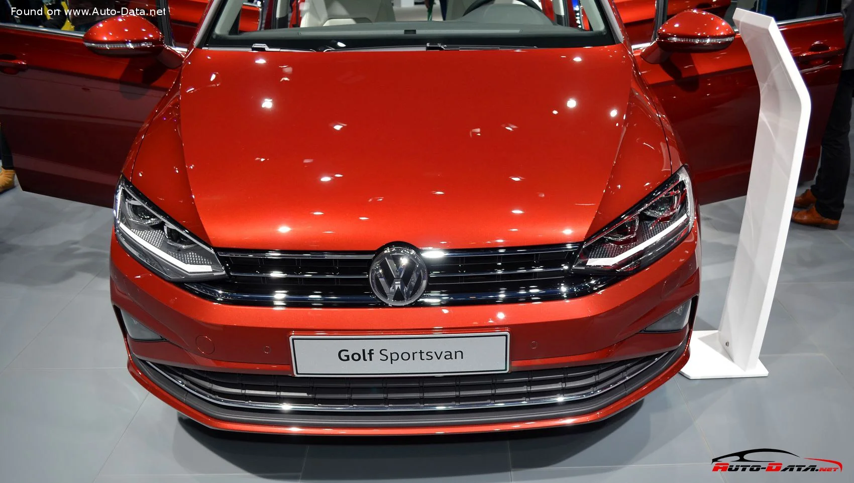 Volkswagen Golf 1.0 TSI (110 Hp)2017 - 2019 thumbnail 4