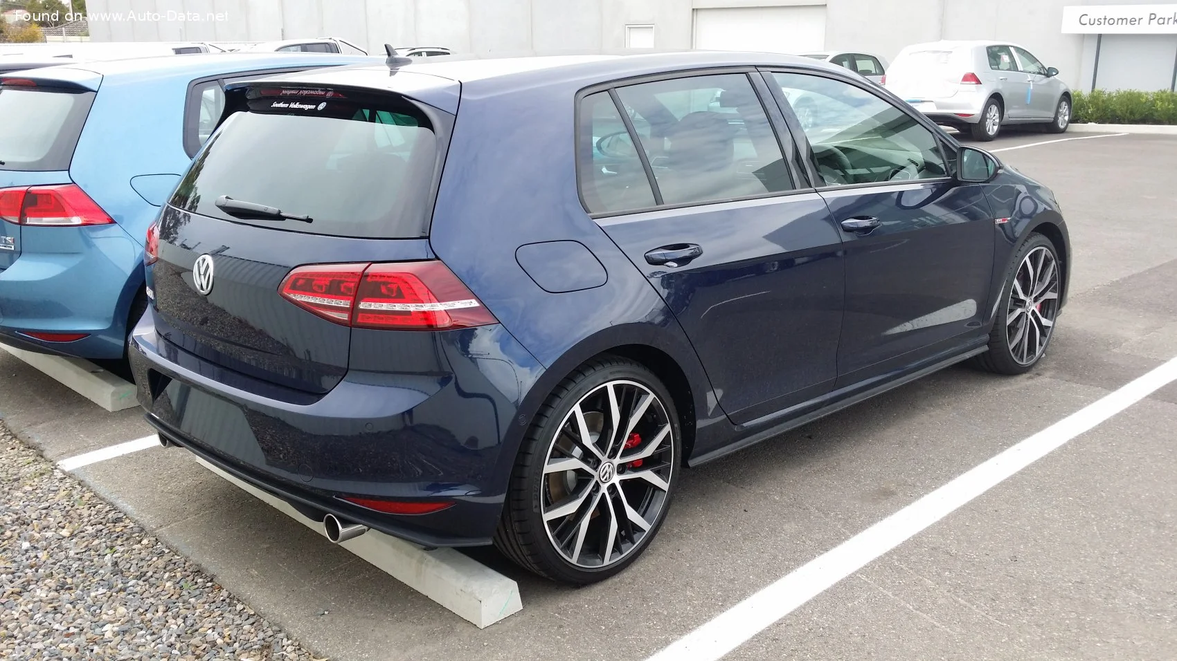 Volkswagen Golf 1.0 TSI (115 Hp) BlueMotion2015 - 2016 thumbnail 7